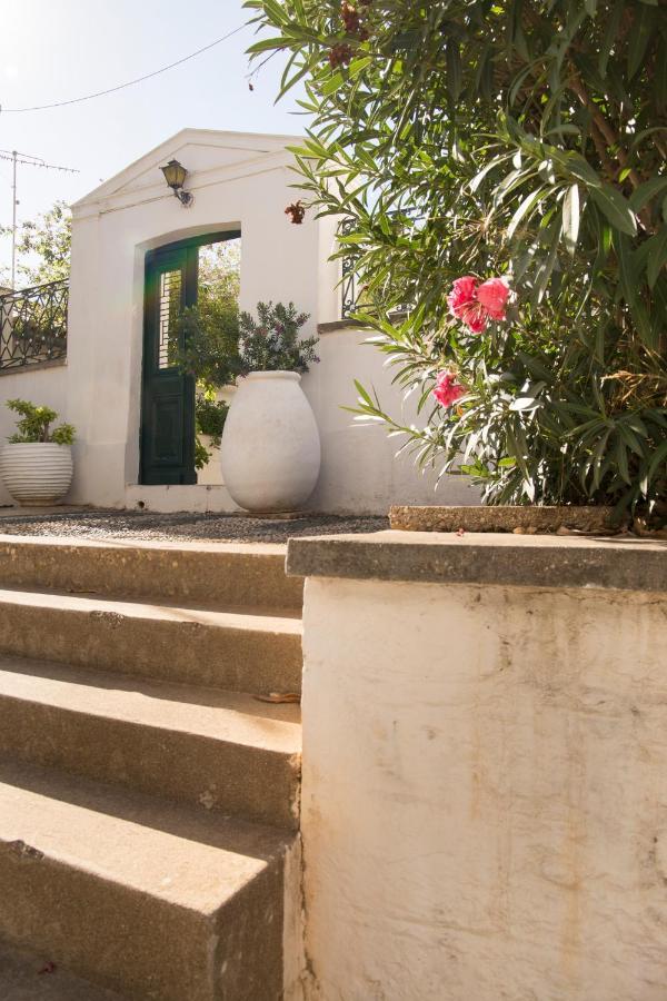 Villa 1861 Mansion Spetses Exterior foto